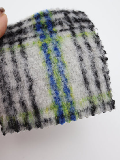 【25AW-102】ウール10％混シャギー先染めチェックツイード　/0.5ｙあたり=～1240円