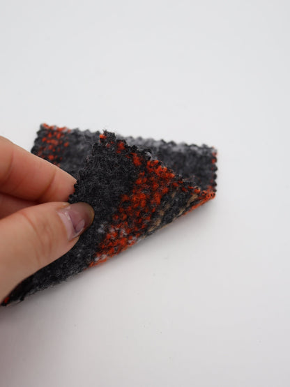 【25AW-099】ウール10％混プチループヤーン先染めチェックツィード　/0.5ｙあたり=～1095円