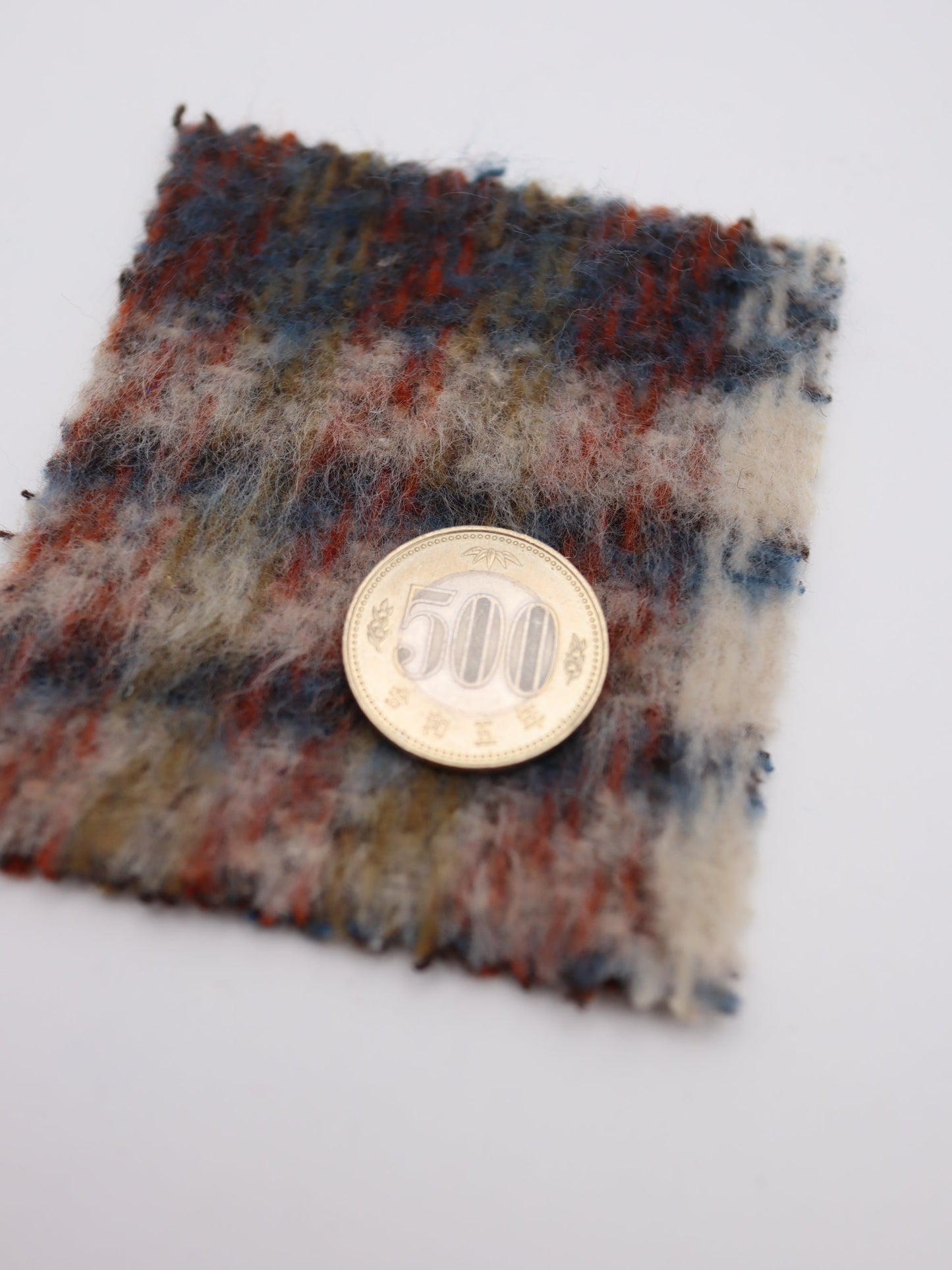 【25AW-098】ふわふわシャギー先染めチェックツイード　/0.5ｙあたり=～1025円