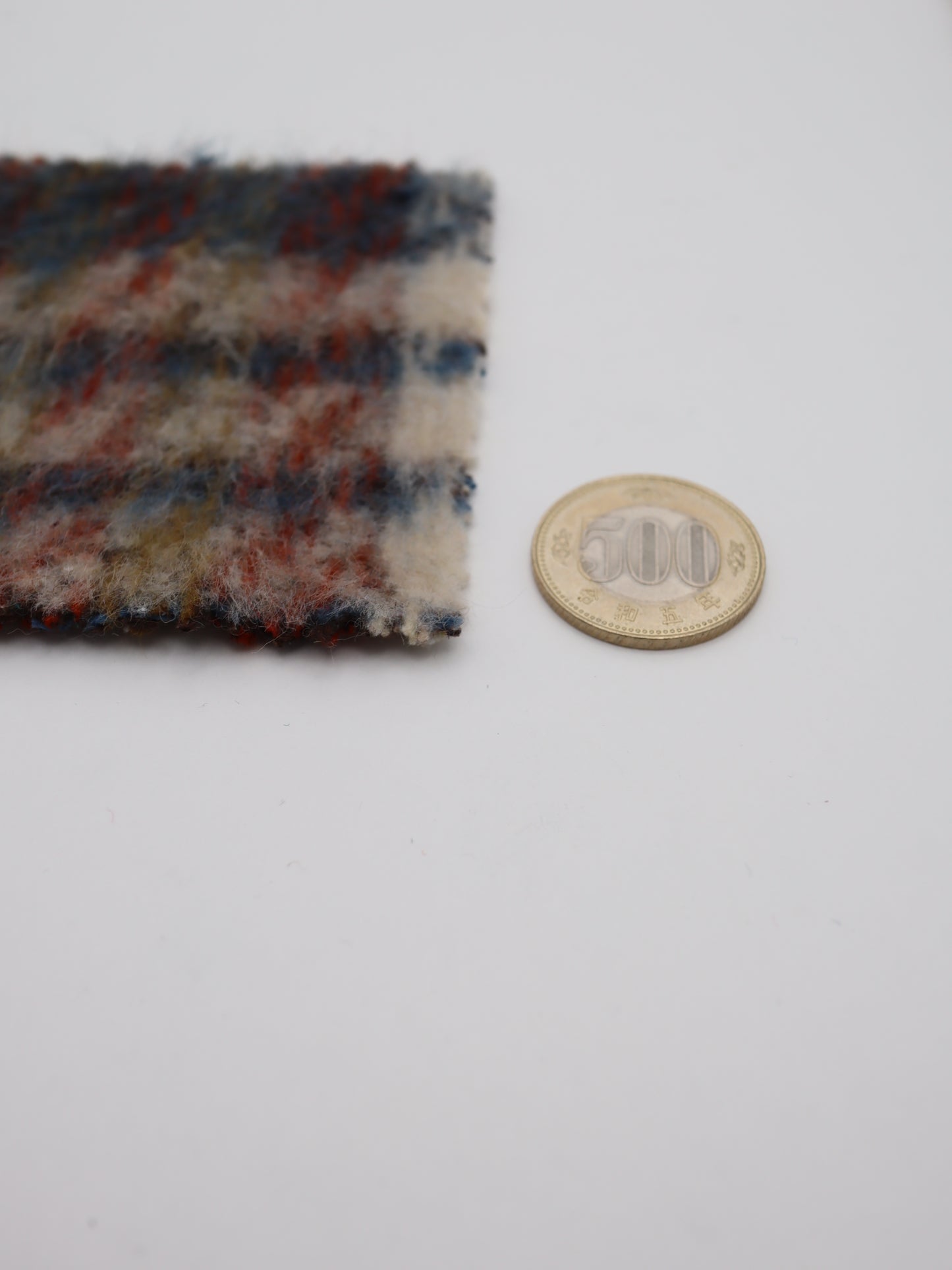 【25AW-098】ふわふわシャギー先染めチェックツイード　/0.5ｙあたり=～1025円