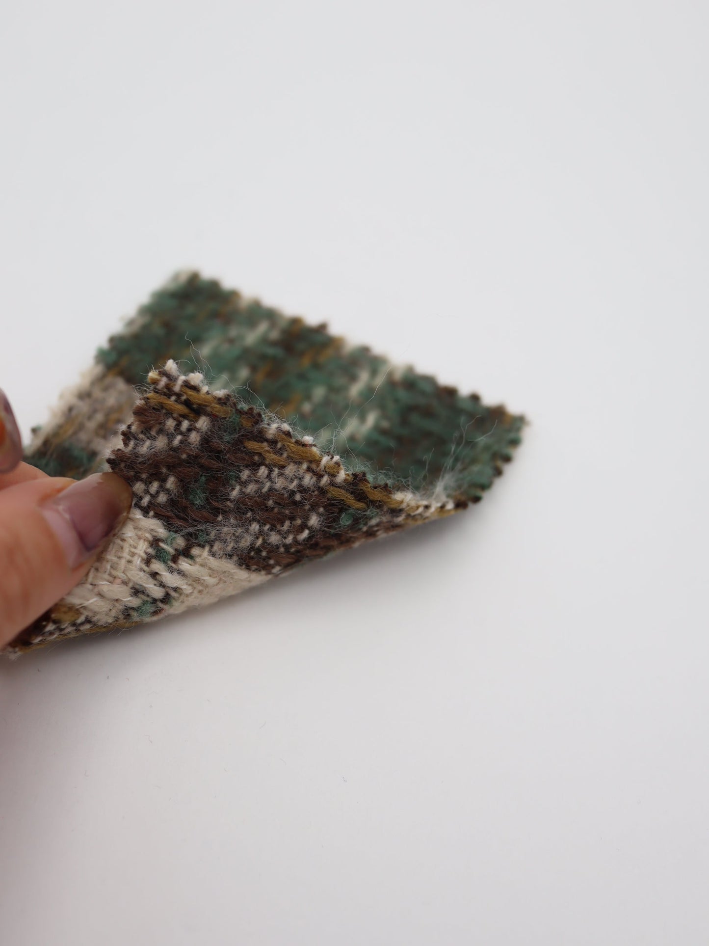 【25AW-098】ふわふわシャギー先染めチェックツイード　/0.5ｙあたり=～1025円