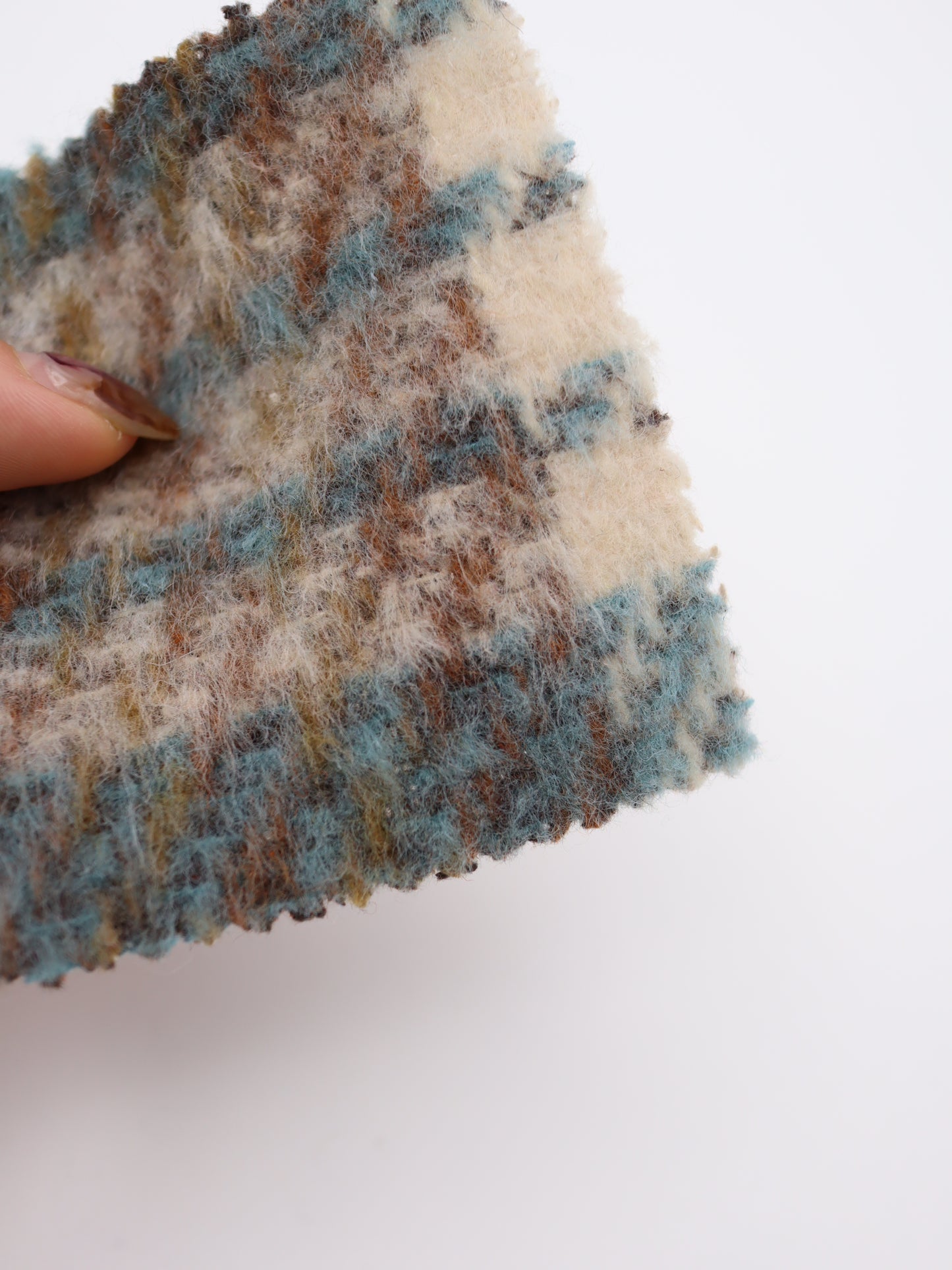 【25AW-098】ふわふわシャギー先染めチェックツイード　/0.5ｙあたり=～1025円