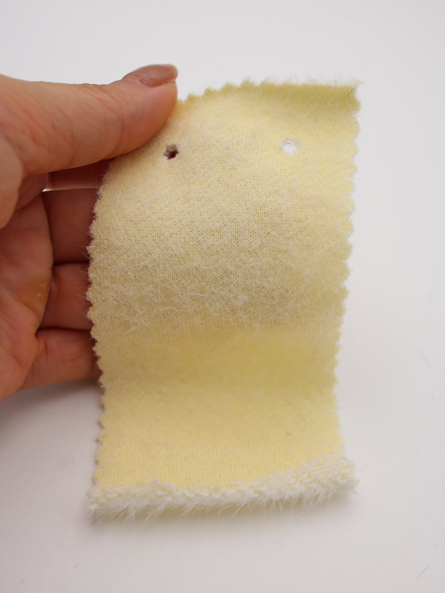 珍しい！ふわふわなスウェット！表も裏もシャギー裏毛｜【生地幅】約177センチ 【混率】ナイロン53%綿32%ポリエステル15%｜ドッグウエア・KIDSウエア・トップス・雑貨向き｜26AW-090
