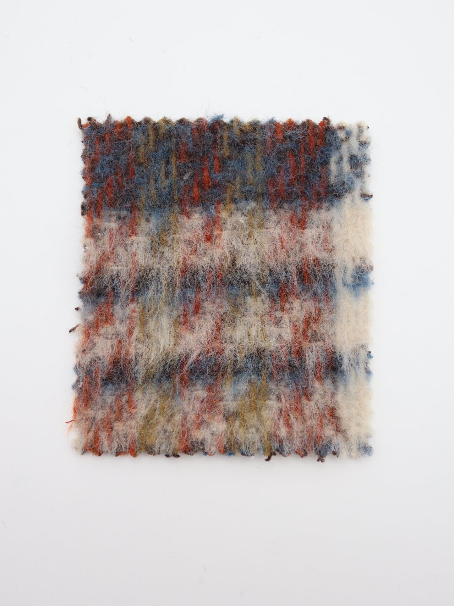 【25AW-098】ふわふわシャギー先染めチェックツイード　/0.5ｙあたり=～1025円