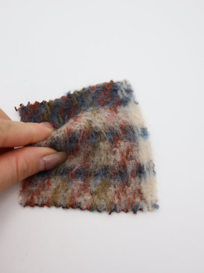 【25AW-098】ふわふわシャギー先染めチェックツイード　/0.5ｙあたり=～1025円