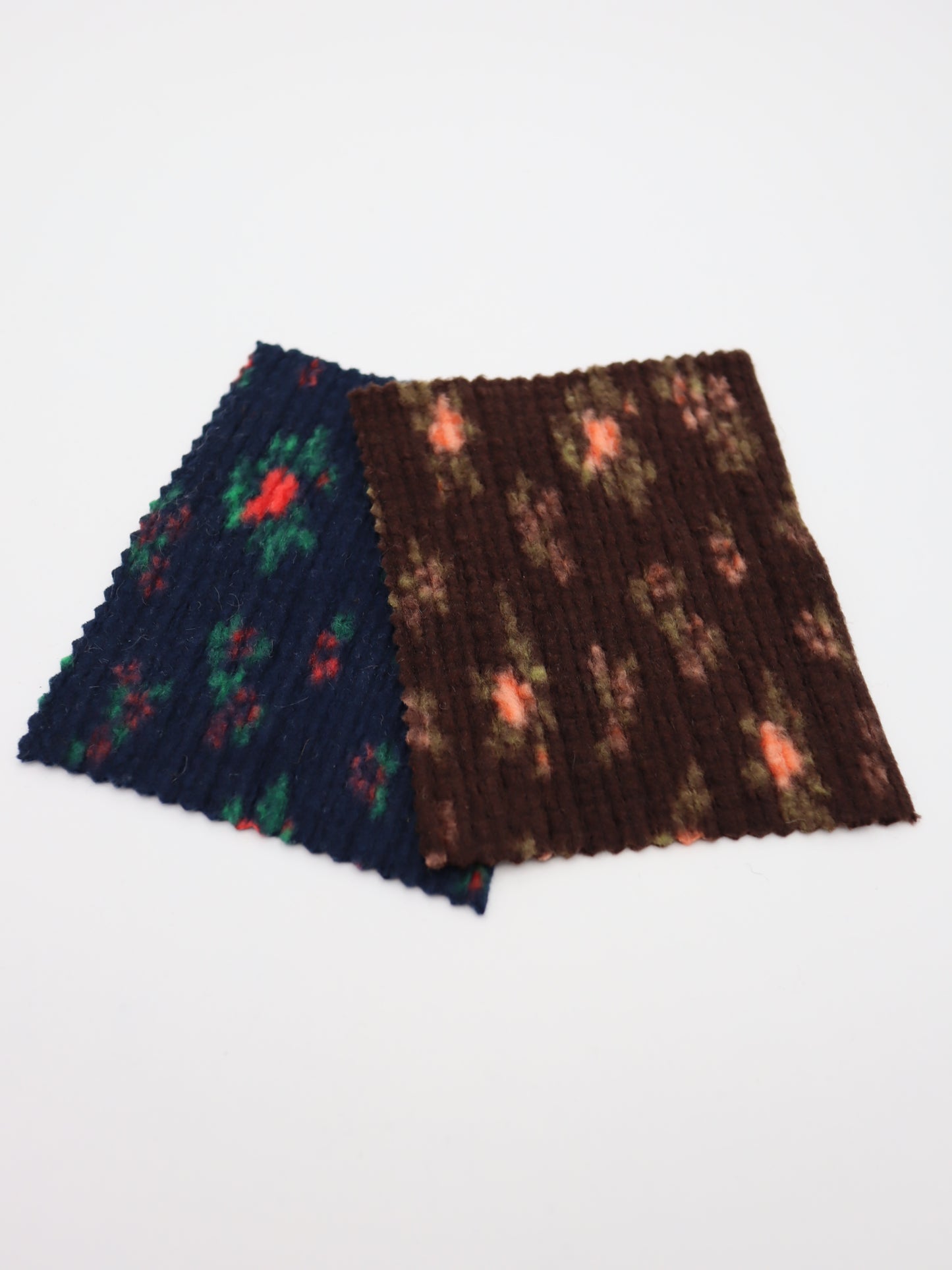 【25AW-171】花柄プリントランダムプリーツ加工起毛天竺ニット　/0.5ｙあたり=～1135円