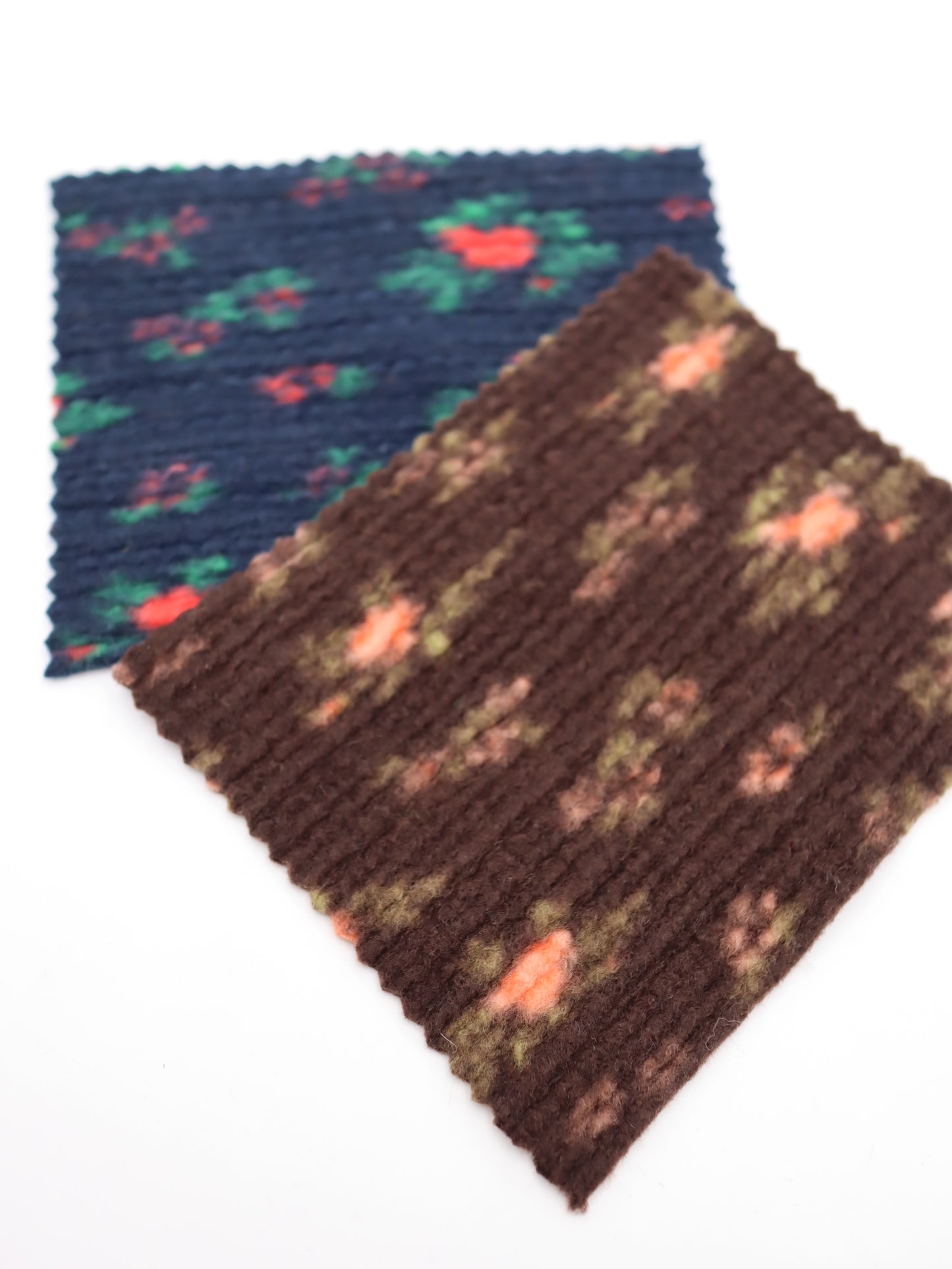 【25AW-171】花柄プリントランダムプリーツ加工起毛天竺ニット　/0.5ｙあたり=～1135円