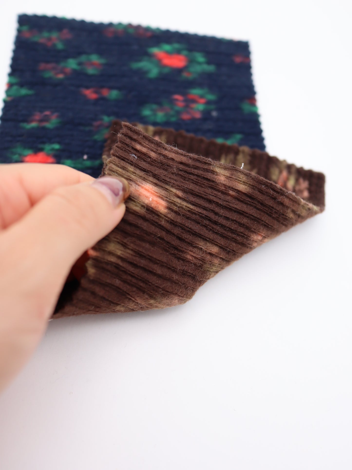 【25AW-171】花柄プリントランダムプリーツ加工起毛天竺ニット　/0.5ｙあたり=～1135円