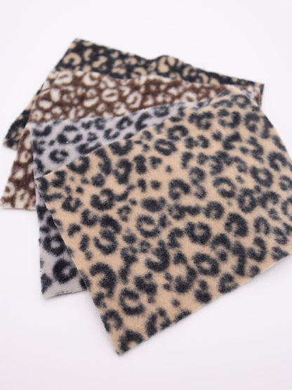 【25AW-0166】ヒョウ柄プリントふわふわ起毛ニット　/0.5ｙあたり=～890円