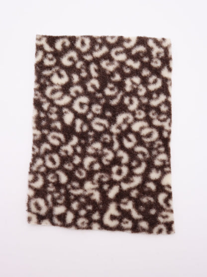 【25AW-0166】ヒョウ柄プリントふわふわ起毛ニット　/0.5ｙあたり=～890円