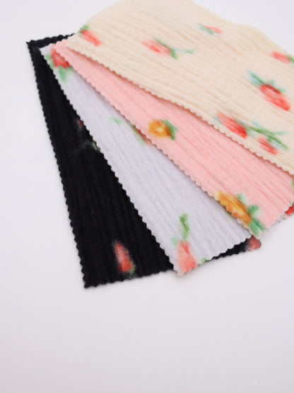【25AW-160】小花柄プリーツ加工起毛天竺ニット　/0.5ｙあたり=～1125円