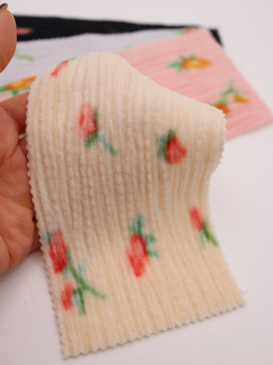 【25AW-160】小花柄プリーツ加工起毛天竺ニット　/0.5ｙあたり=～1125円