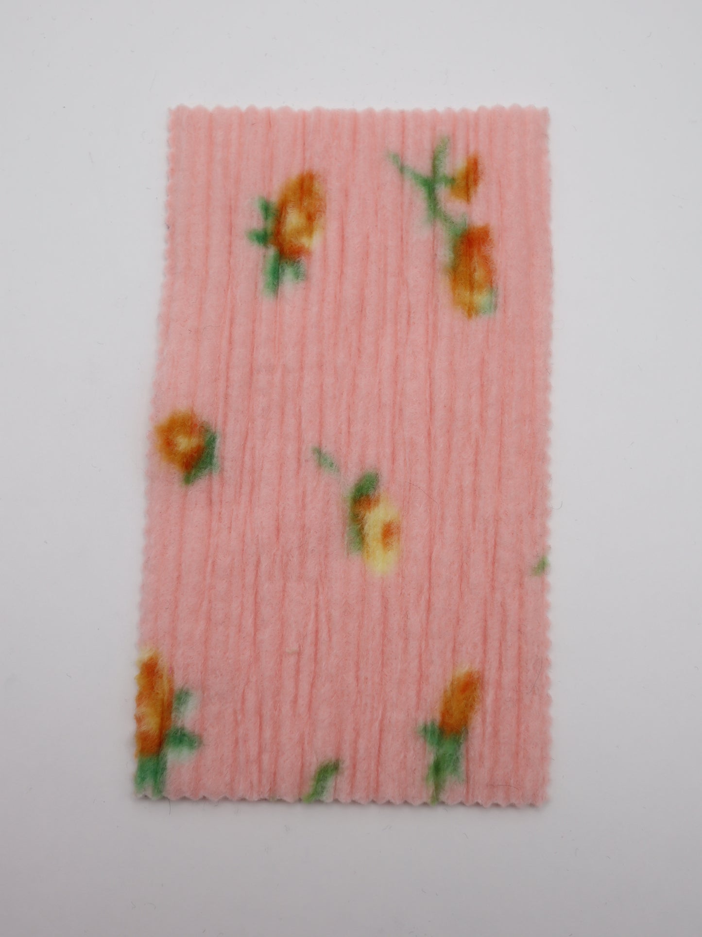 【25AW-160】小花柄プリーツ加工起毛天竺ニット　/0.5ｙあたり=～1125円