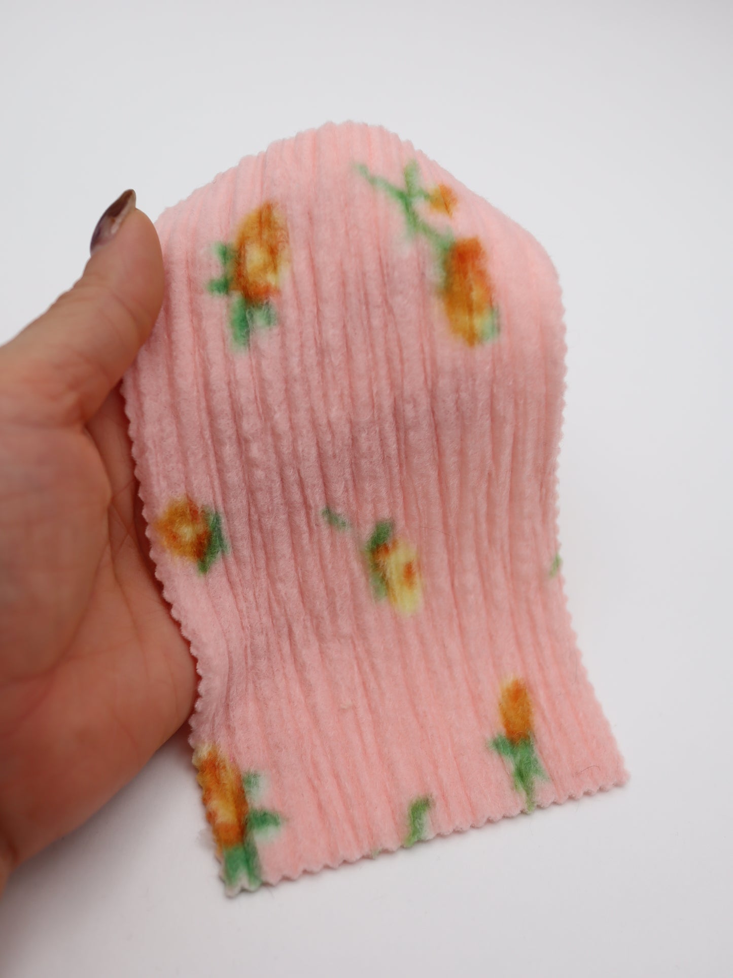 【25AW-160】小花柄プリーツ加工起毛天竺ニット　/0.5ｙあたり=～1125円