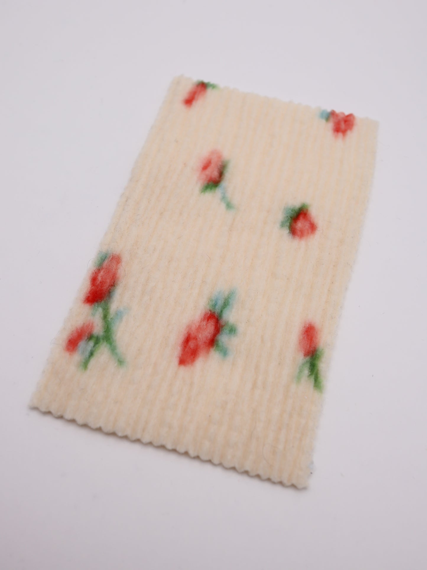 【25AW-160】小花柄プリーツ加工起毛天竺ニット　/0.5ｙあたり=～1125円