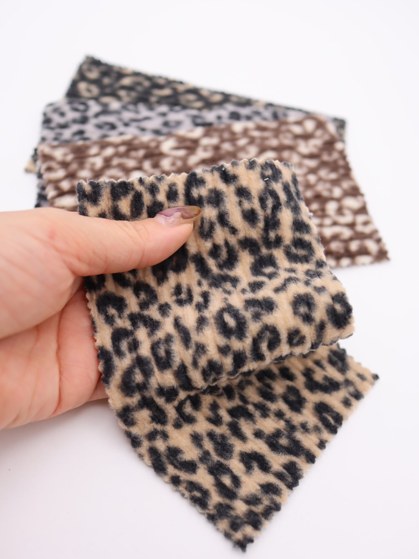 【25AW-167】プチヒョウ柄プリントランダムプリーツ加工起毛天竺ニット　/0.5ｙあたり=～1125円