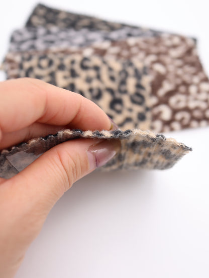 【25AW-167】プチヒョウ柄プリントランダムプリーツ加工起毛天竺ニット　/0.5ｙあたり=～1125円