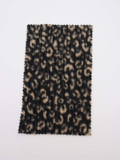 【25AW-167】プチヒョウ柄プリントランダムプリーツ加工起毛天竺ニット　/0.5ｙあたり=～1125円