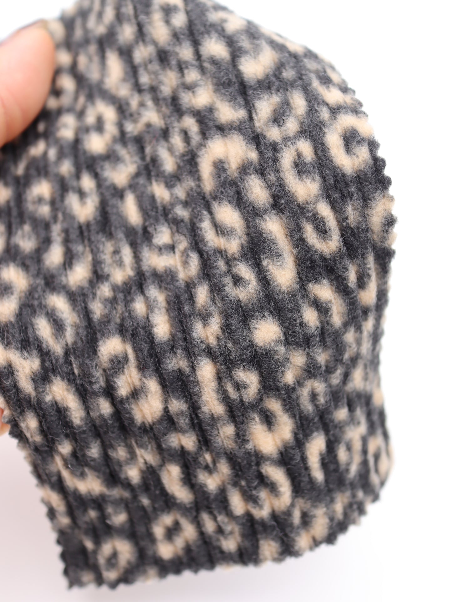 【25AW-167】プチヒョウ柄プリントランダムプリーツ加工起毛天竺ニット　/0.5ｙあたり=～1125円