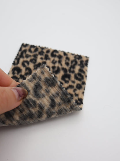 【25AW-167】プチヒョウ柄プリントランダムプリーツ加工起毛天竺ニット　/0.5ｙあたり=～1125円