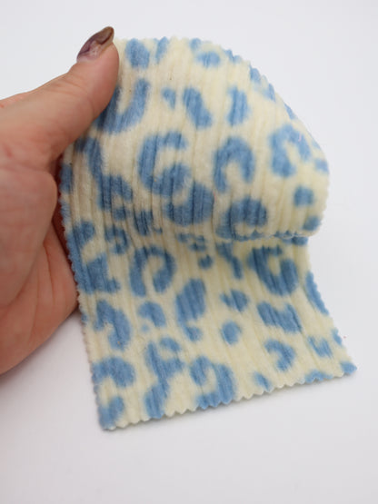 【25AW-162】ヒョウ柄プリントランダムプリーツ加工起毛天竺ニット　/0.5ｙあたり=～1125円