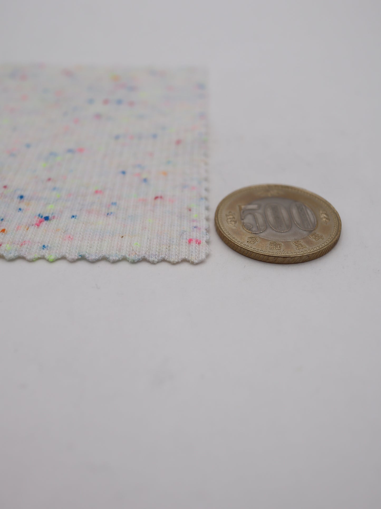 高伸縮！カラフルネオンつぶつぶ入りテレコニット｜【生地幅】約139ンチ 【混率】ポリエステル62%綿34%ポリウレタン4%｜ドッグウエア・KIDSウエア・トップス・雑貨向き｜26AW-088