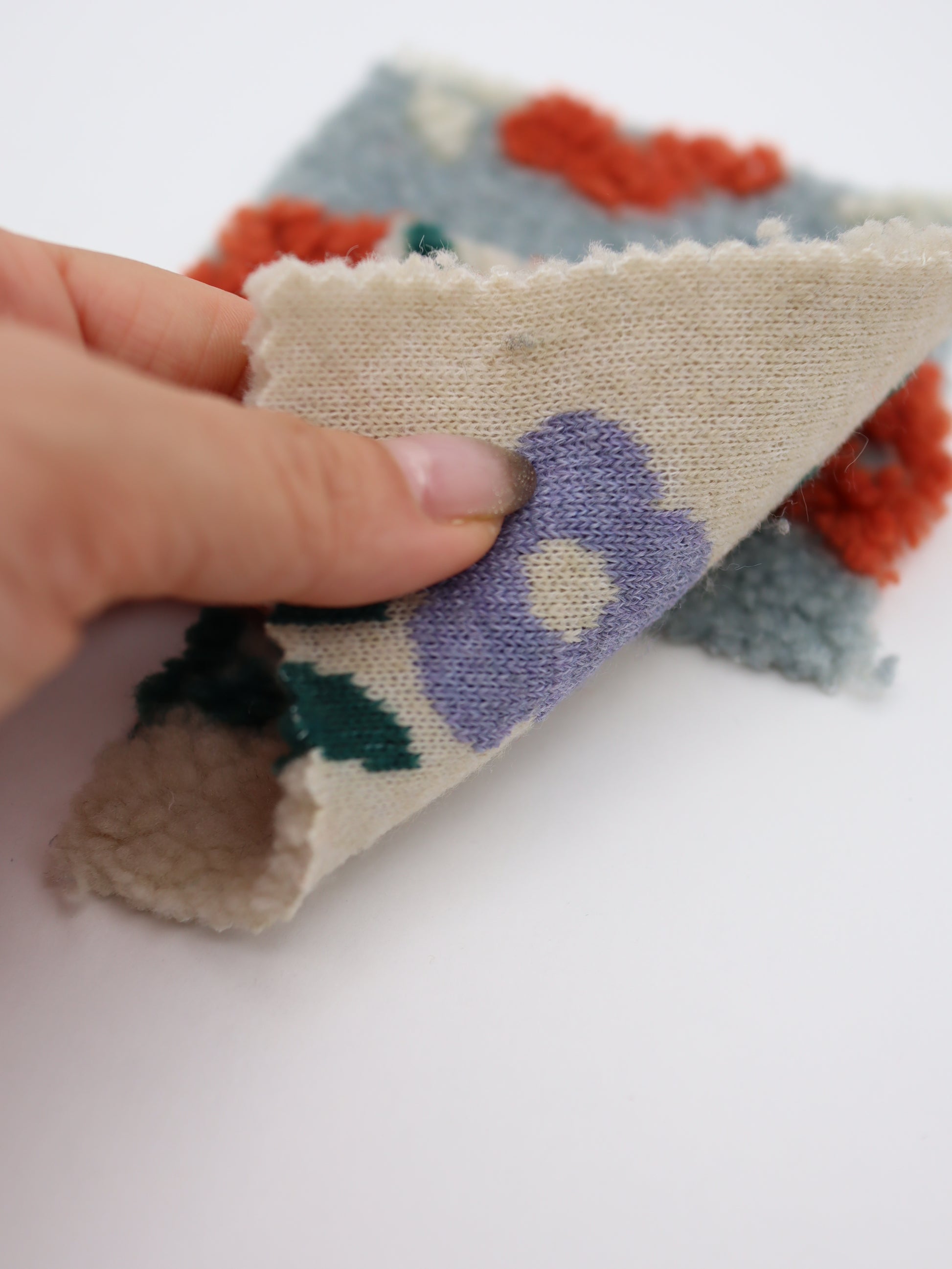 レトロリーフフラワーボア生地 プロ作家向け 犬服工場 業務用ハンドメイド布地 韓国生地　裏面