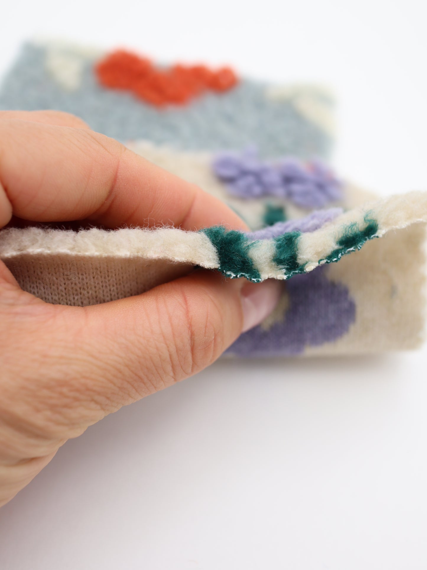 レトロリーフフラワーボア生地 プロ作家向け 犬服工場 業務用ハンドメイド布地 韓国生地　断面　厚さ