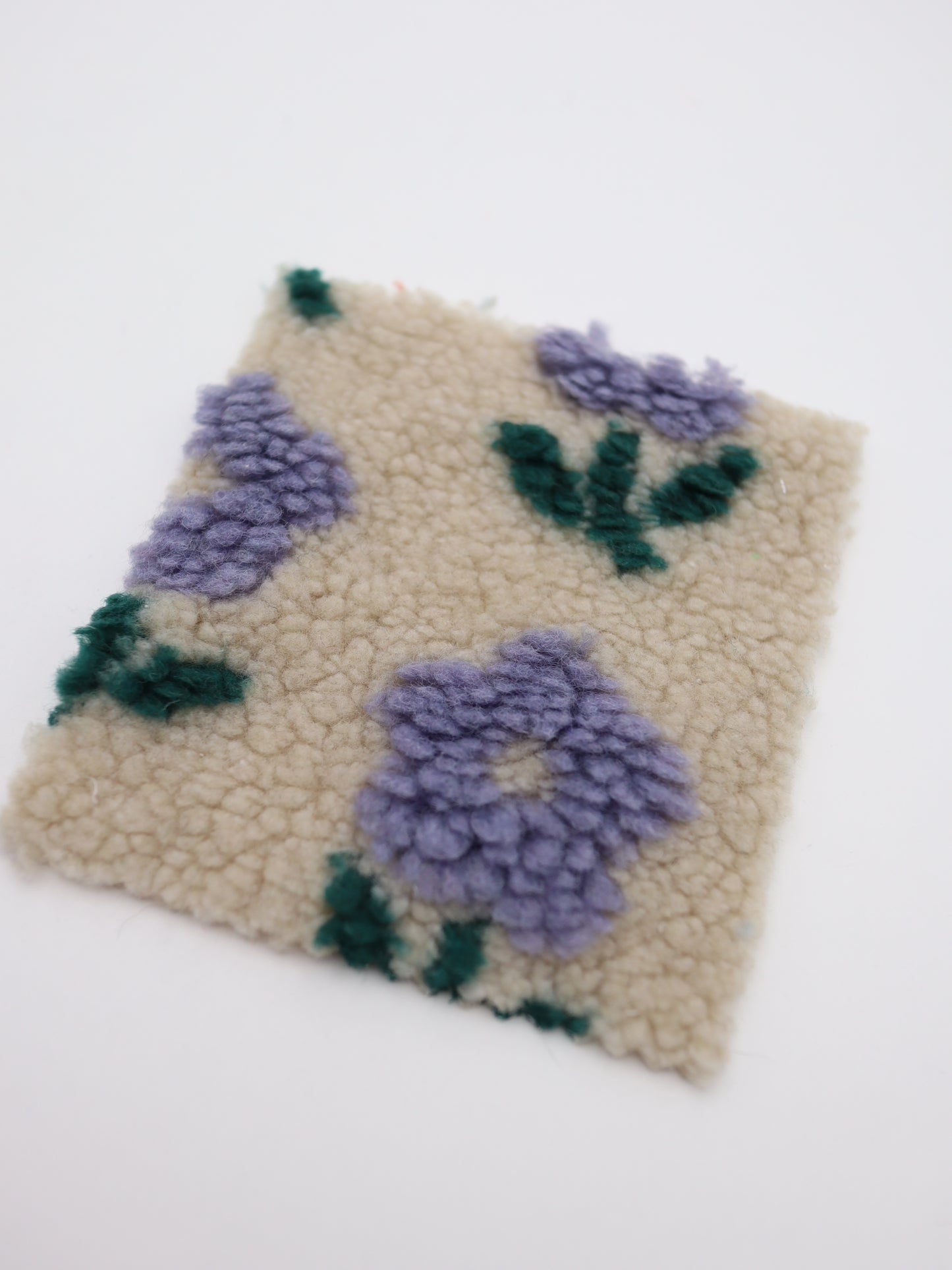 レトロリーフフラワーボア ベージュ　凹凸　プロ作家向け 犬服製作用ボア布地