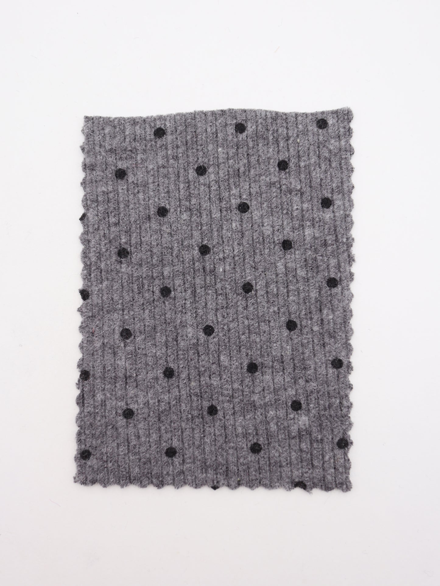 ドットプリント起毛テレコニット｜【生地幅】約116センチ 【混率】アクリル47％綿36％レーヨン12％ポリウレタン5％｜ドッグウエア・KIDSウエア・雑貨向き｜26AW-118
