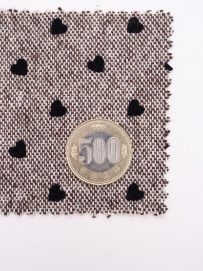 ウール混！ハート柄フロッキープリントツイード｜【生地幅】約152センチ 【混率】ウール55％アクリル25％ポリエステル15％｜ドッグウエア・KIDSウエア・ジャケット・ボトムス・雑貨向き｜26AW-202
