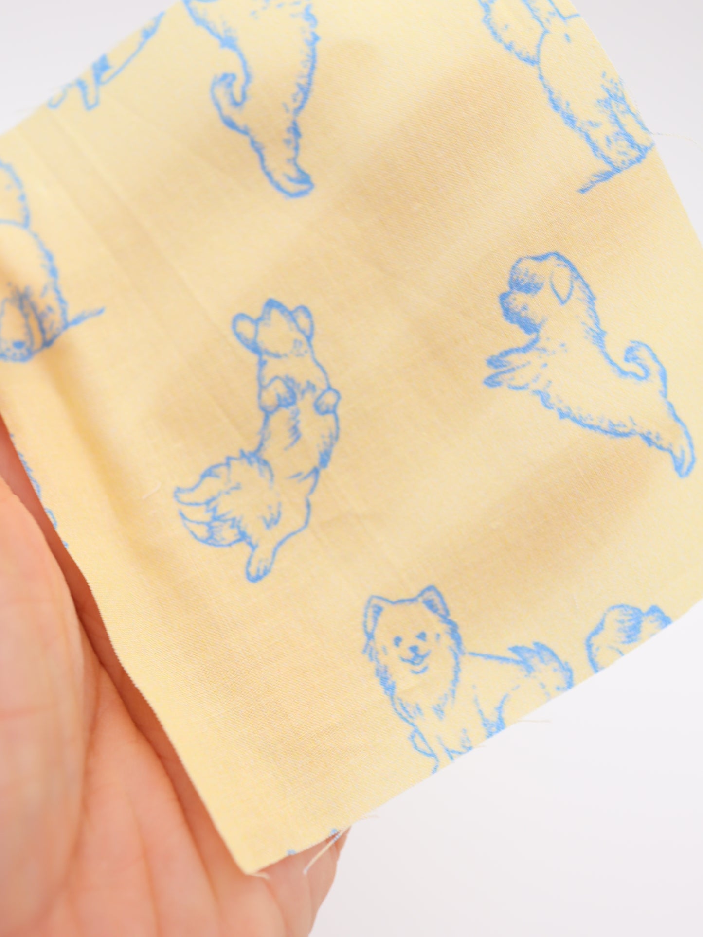 【25AW-047】ころころわんこプリント綿ローン　/0.5ｙあたり＝～810円