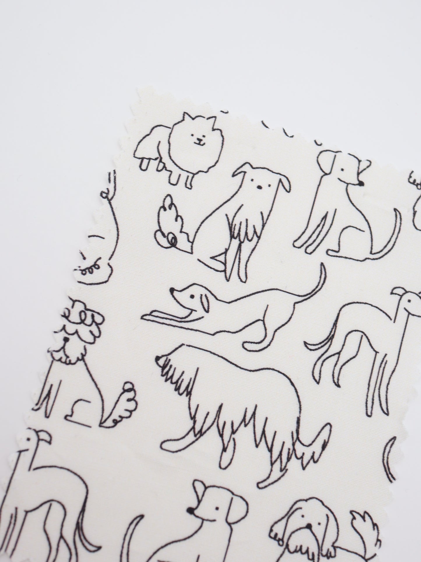 【25AW-048】線画わんちゃんプリント綿ローン　/0.5ｙあたり=～830円