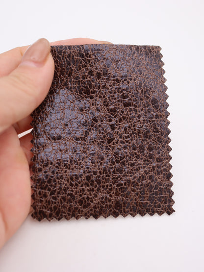 ひび割れ風加工カラバリ豊富フェイクレザー｜【生地幅】約137センチ 【混率】綿80％ポリエステル10％ポリウレタン10％｜ドッグウエア・雑貨・衣装向き｜26AW-229