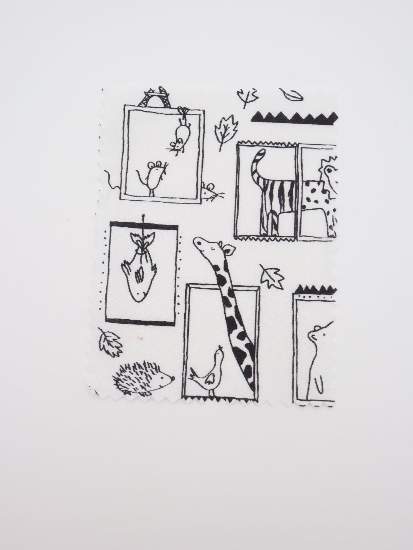 【25AW-049】窓からあにまるずプリント綿ローン　/0.5ｙあたり=～830円