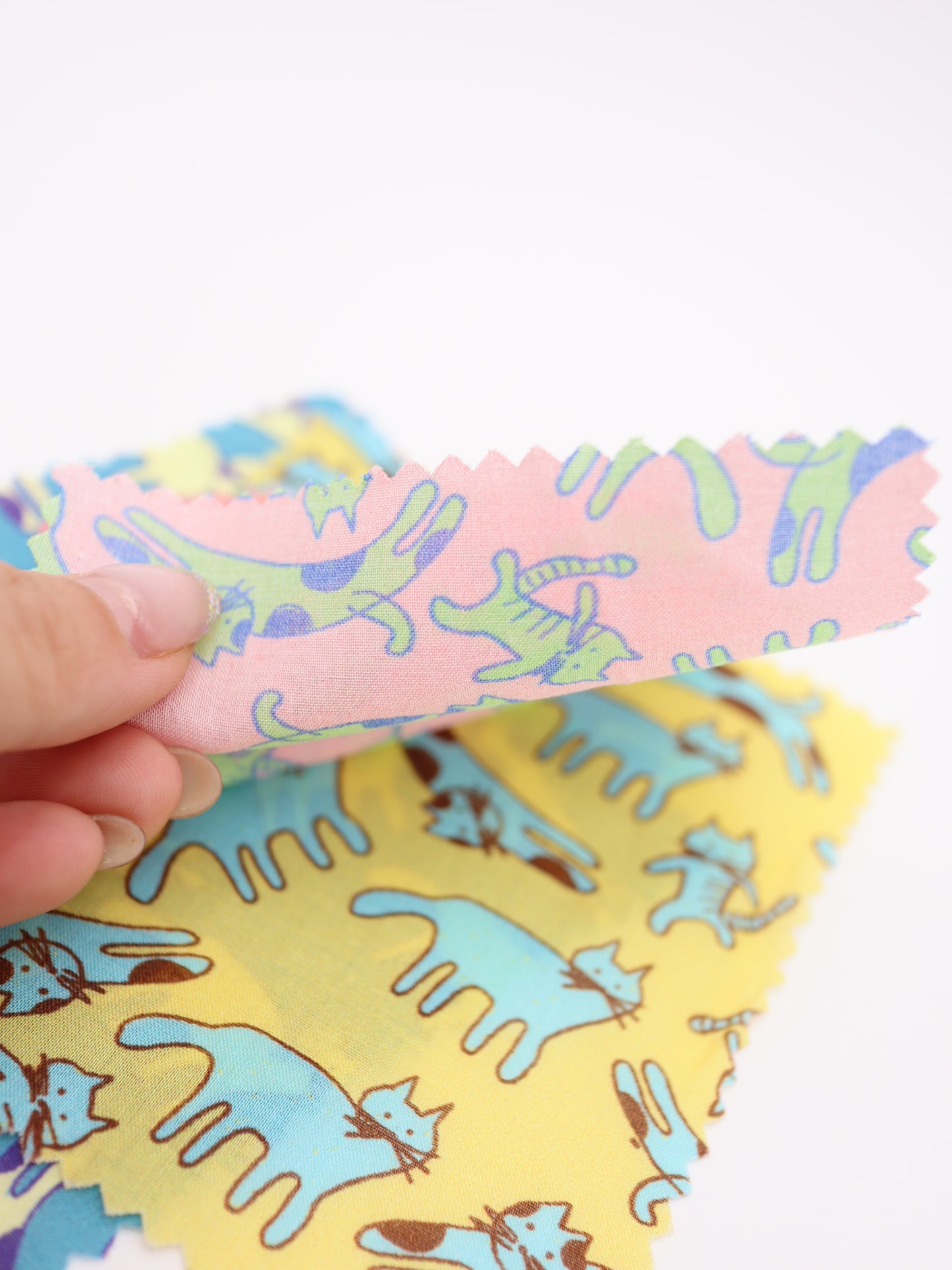 【25AW-050】猫村猫太さんプリント綿ローン　/0.5ｙあたり=～745円