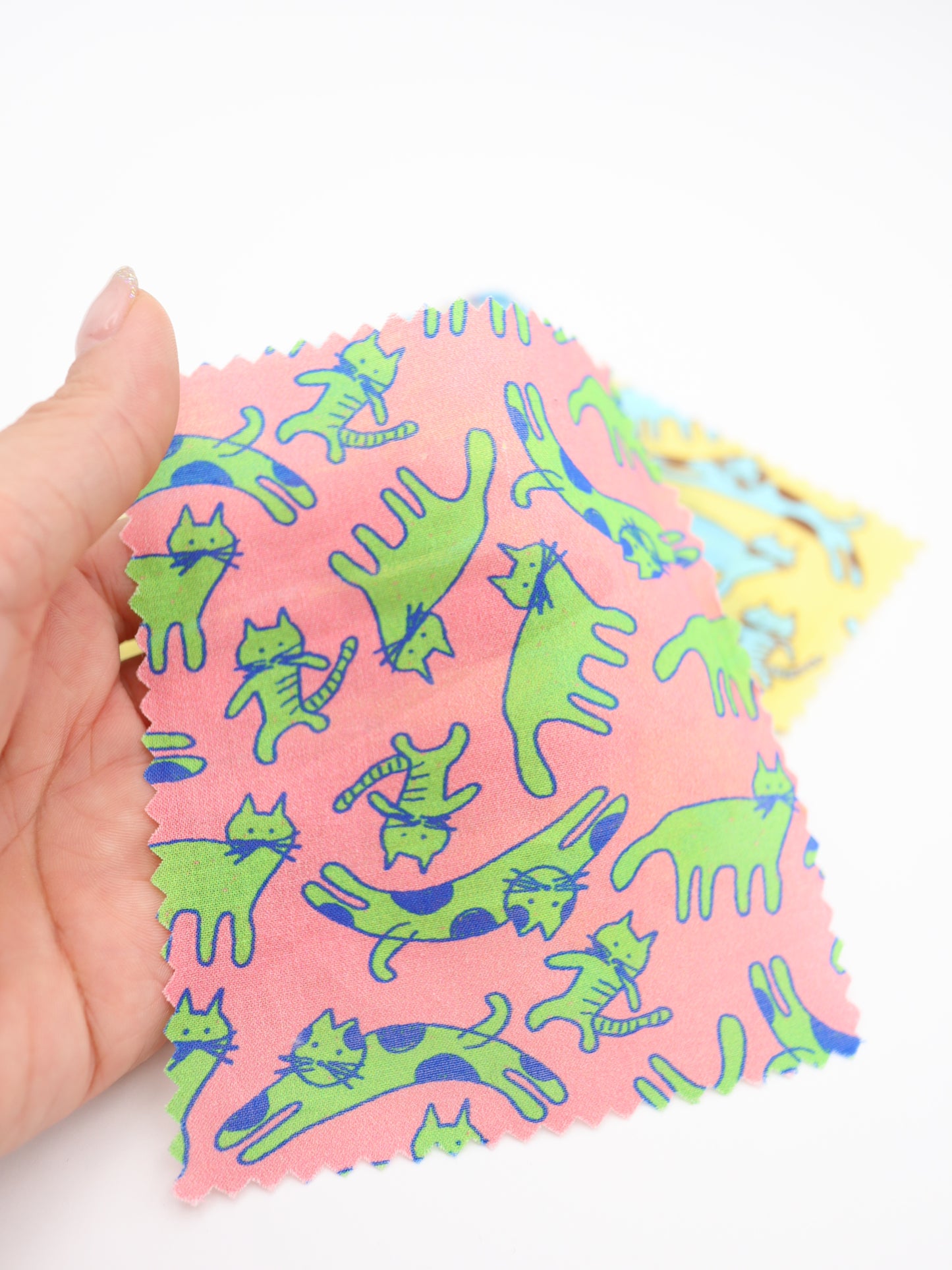 【25AW-050】猫村猫太さんプリント綿ローン　/0.5ｙあたり=～745円