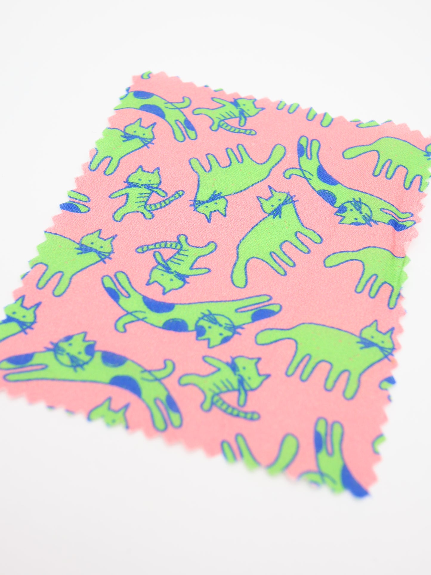 【25AW-050】猫村猫太さんプリント綿ローン　/0.5ｙあたり=～745円