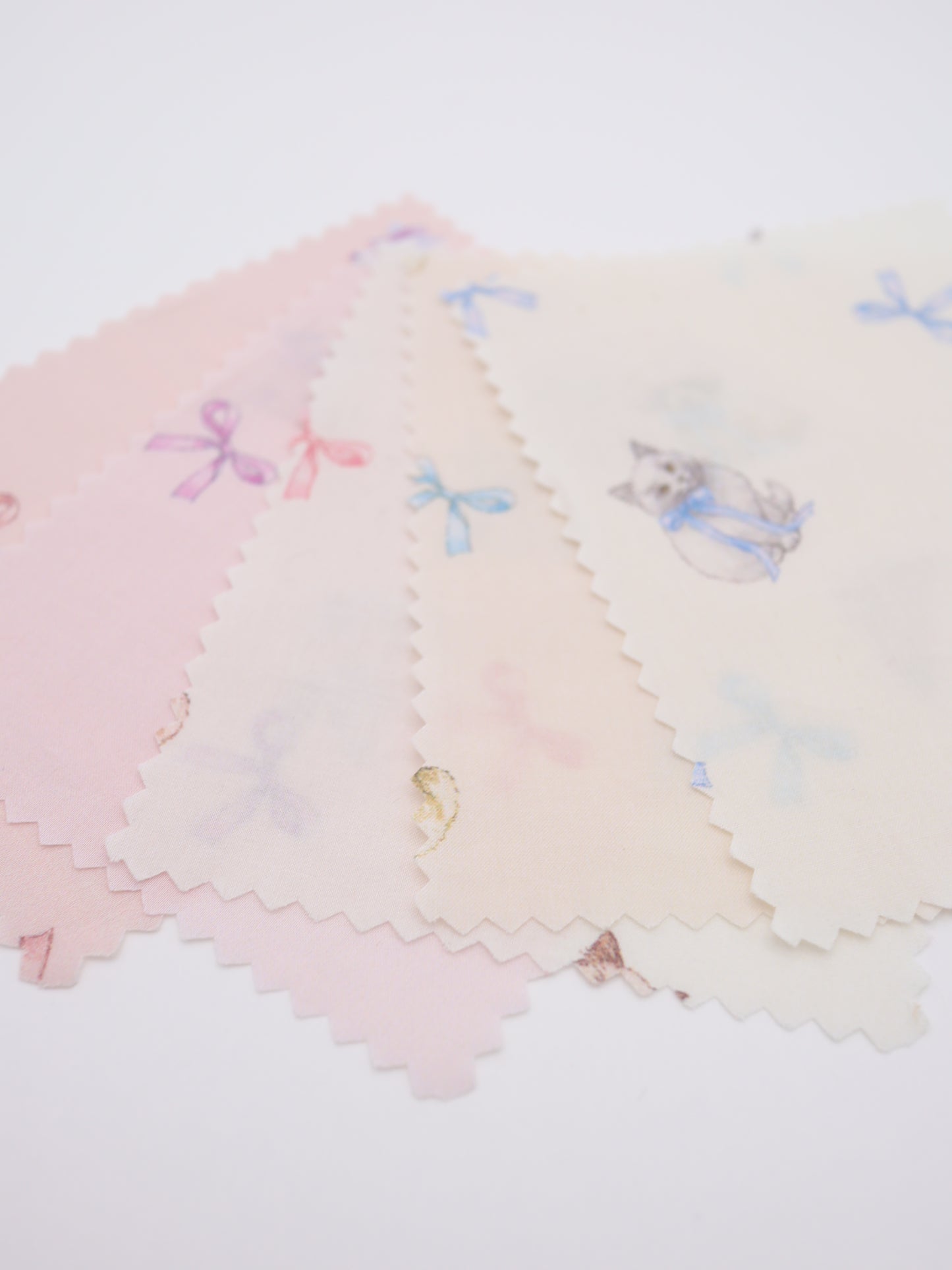 【25AW-046】おすわりしゃむねこ＆といぷーちゃんプリント綿ローン　/0.5ｙあたり=～795円