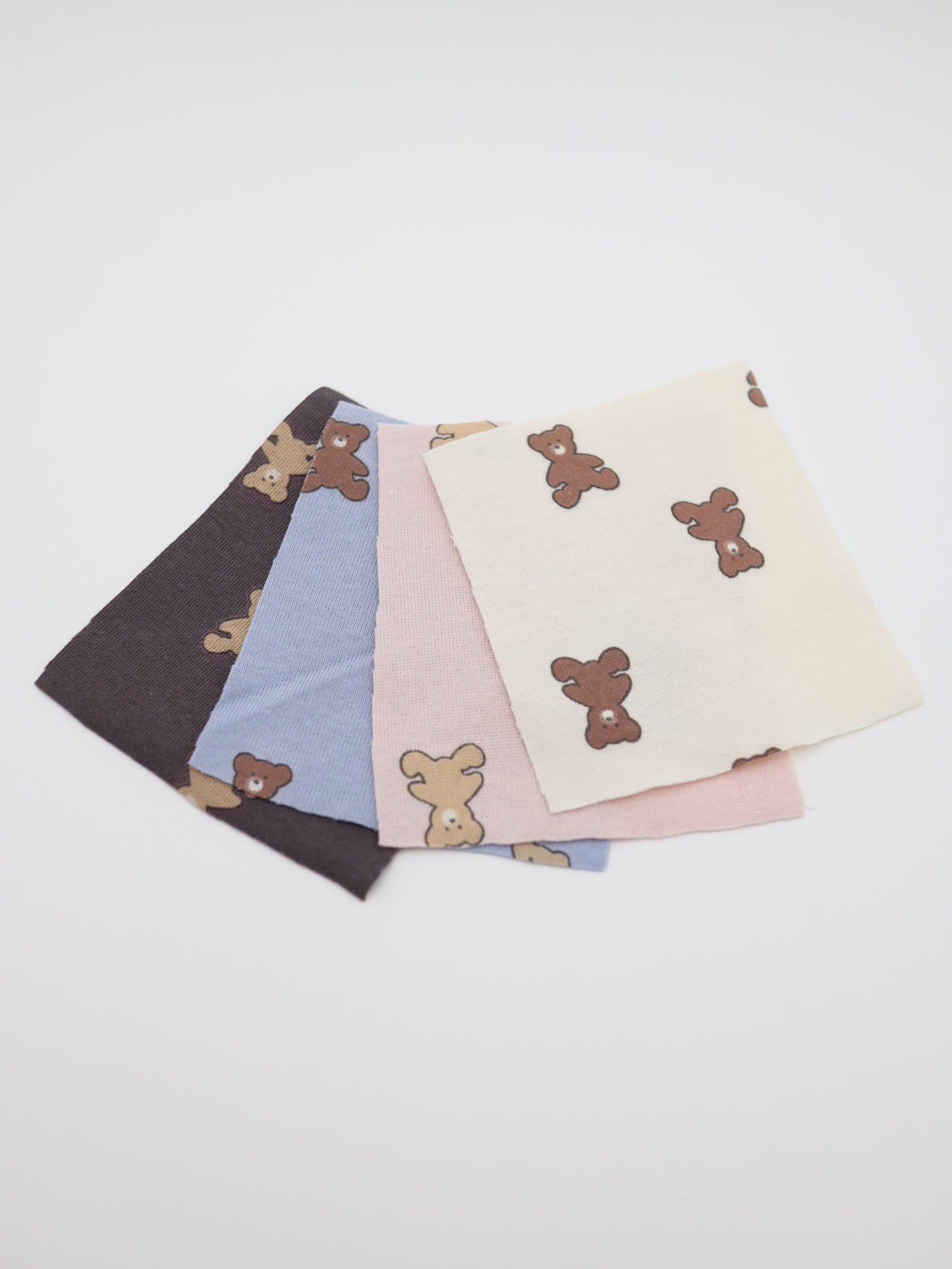 【25AW-052】クマちゃんプリントフライスニット　/0.5ｙあたり=～900円