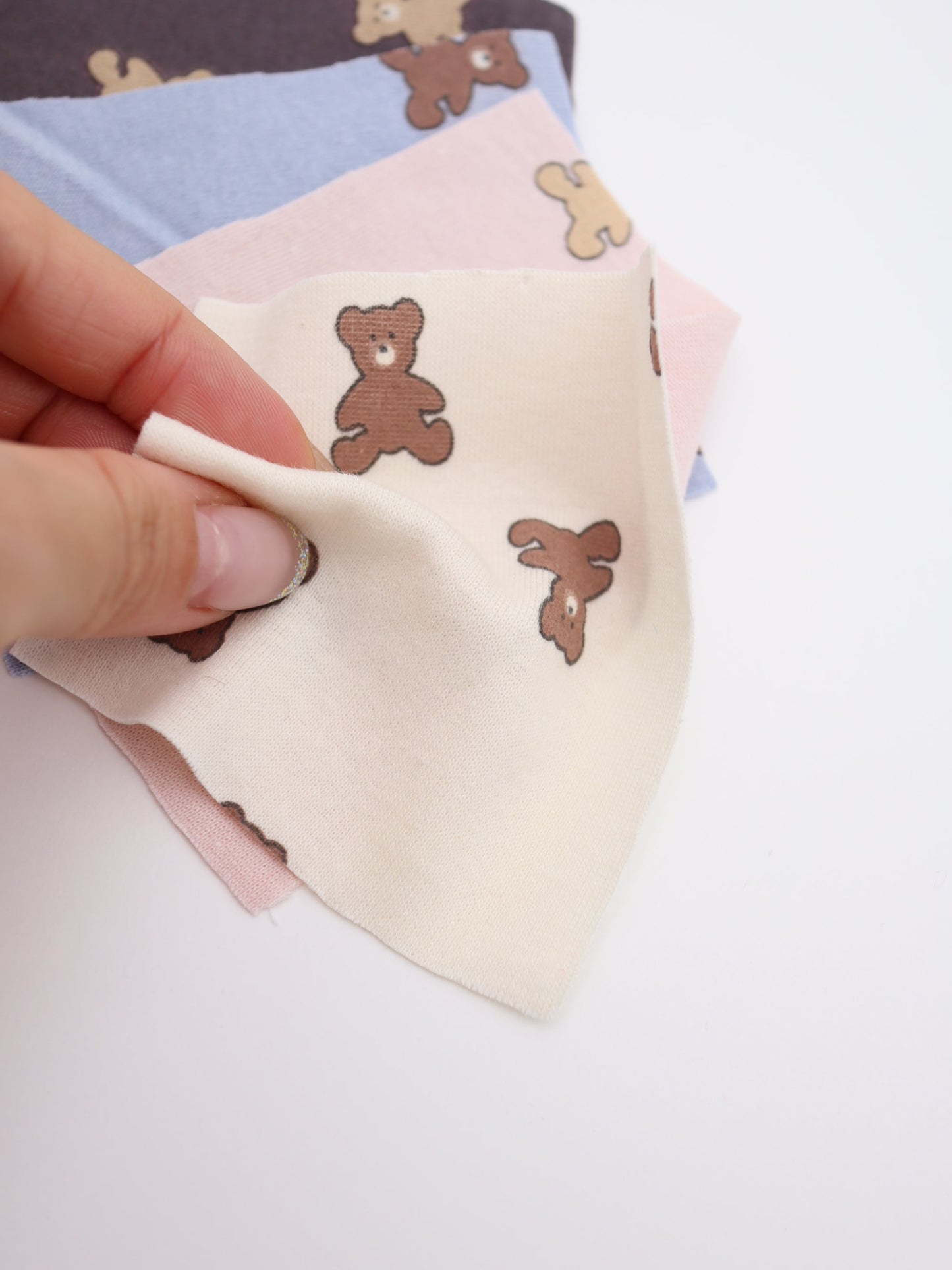 【25AW-052】クマちゃんプリントフライスニット　/0.5ｙあたり=～900円