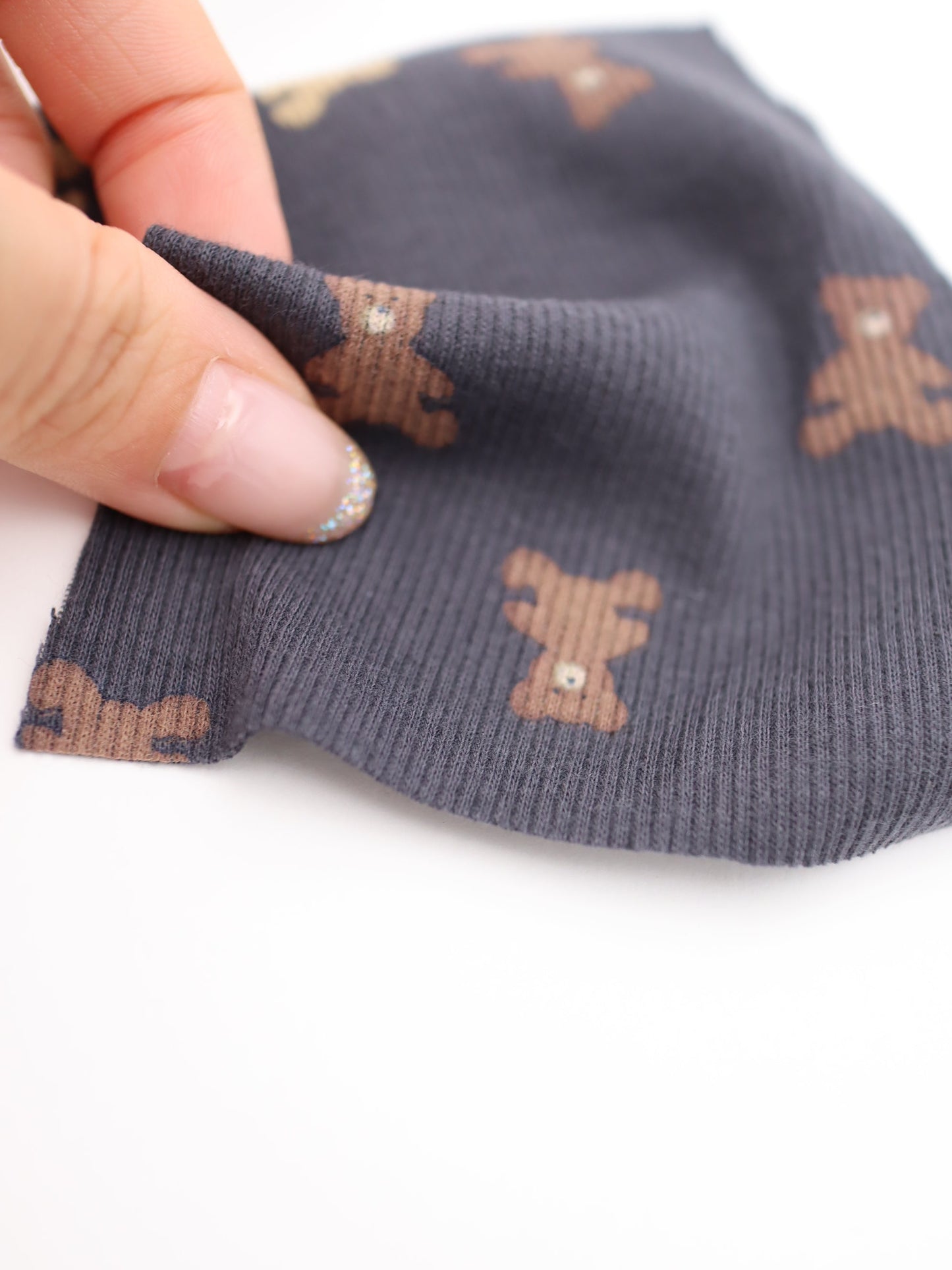 【25AW-053】くまちゃんプリントテレコニット　/0.5ｙあたり=～900円