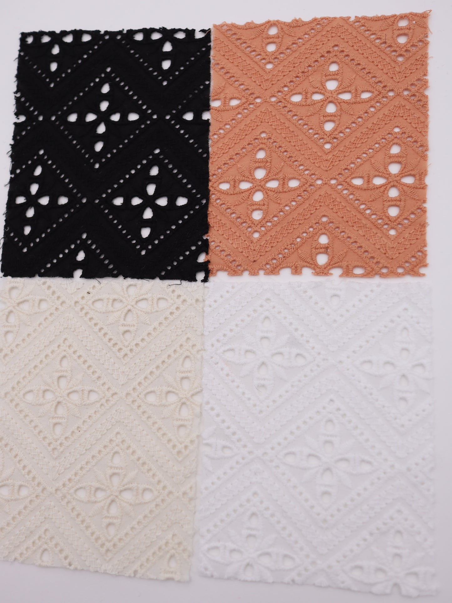 綿100%・パネル幾何フラワー刺繍ローン生地｜【生地幅】約132センチ 【混率】綿100％｜ドッグウエア・KIDSウエア・ブラウス・雑貨向き｜26AW-242