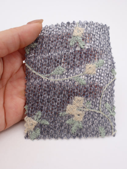 フラワー刺繍オーガンジーボンディングニットソー｜【生地幅】約142センチ 【混率】アクリル50％ポリエステル50％｜ドッグウエア・KIDSウエア・トップス・雑貨向き｜26AW-236