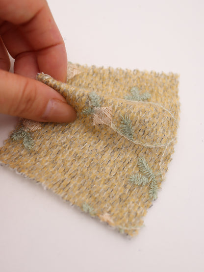 フラワー刺繍オーガンジーボンディングニットソー｜【生地幅】約142センチ 【混率】アクリル50％ポリエステル50％｜ドッグウエア・KIDSウエア・トップス・雑貨向き｜26AW-236