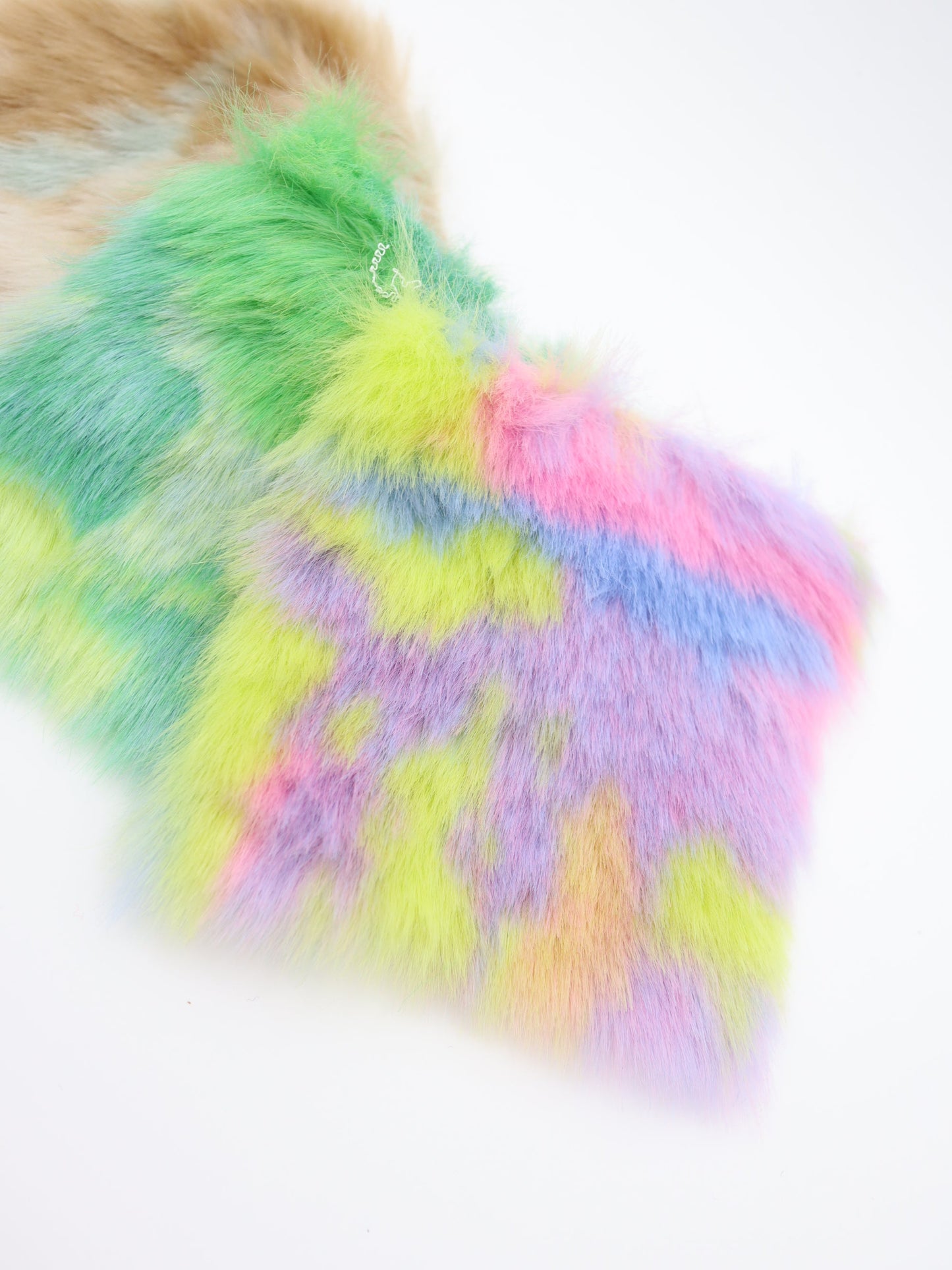 【25AW-002】モンスターズライクカラフルフェイクファー　/0.5ｙあたり=～2970円