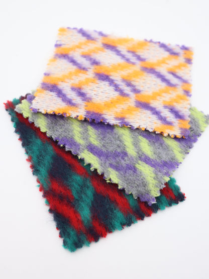 起毛カラフル幾何柄ダブルフェイスジャガードニット｜【生地幅】約142センチ 【混率】アクリル100％｜ドッグウエア・KIDSウエア・トップス・雑貨向き｜26AW-047