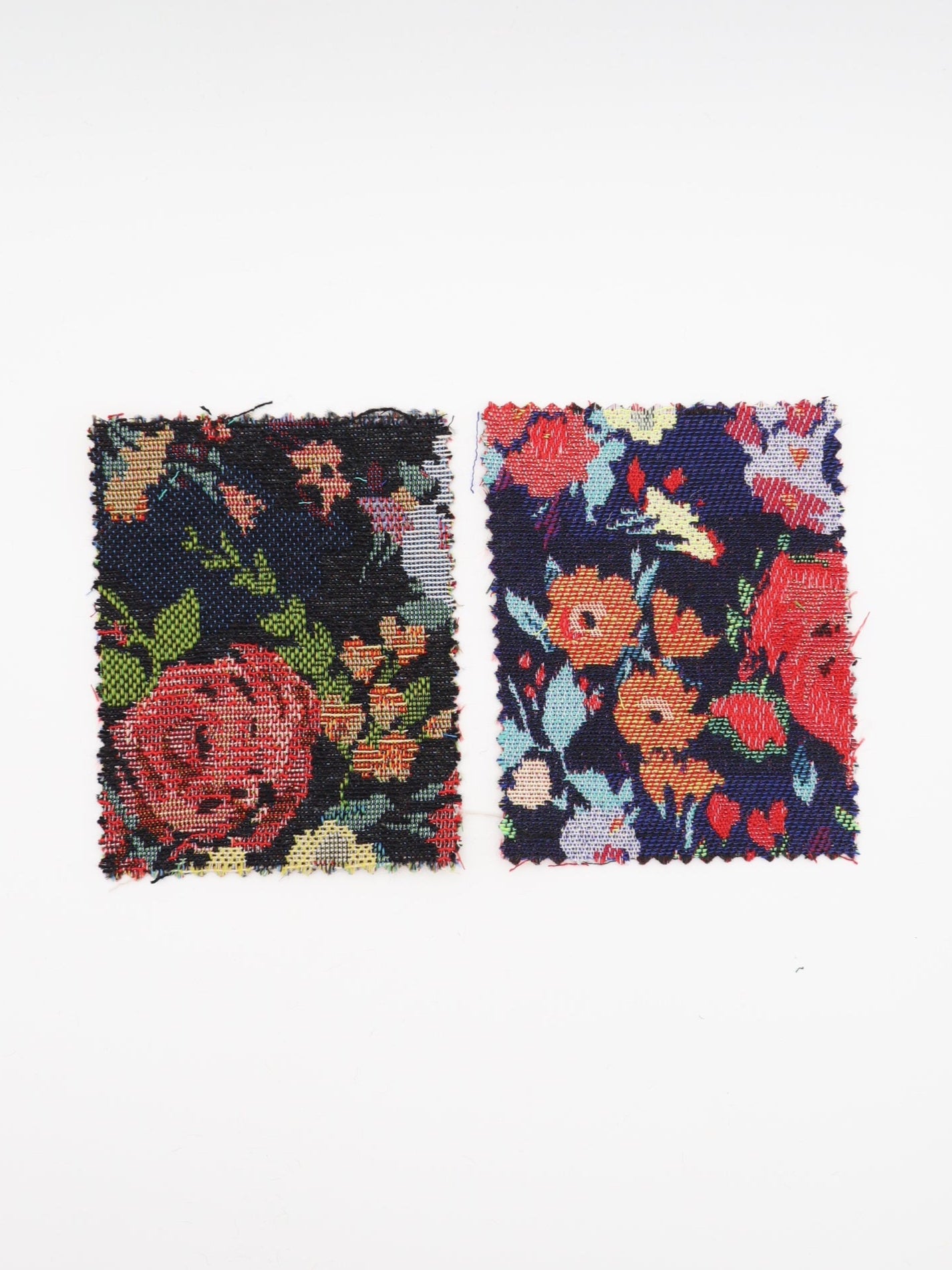 【25AW-043】フラワー柄ゴブラン　/0.5ｙあたり=～1135円