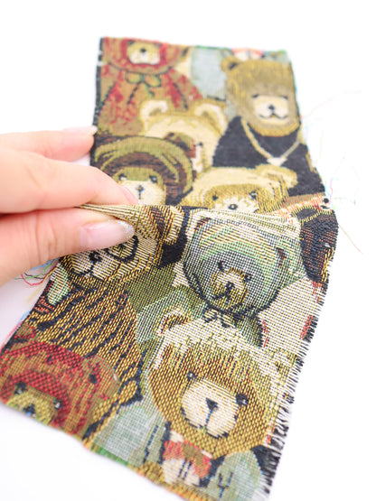 【25AW-042】大混雑くまちゃん柄ゴブラン　/0.5ｙあたり=～1035円