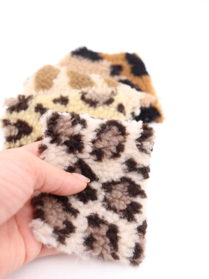 【25AW-033】ぶち＆ヒョウ柄ボアニット　/0.5ｙあたり=～1075円